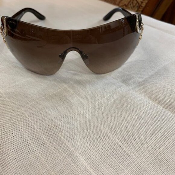 BVLGARI CHANEL WOMENS SUN GLASSES - Picture 6 of 6